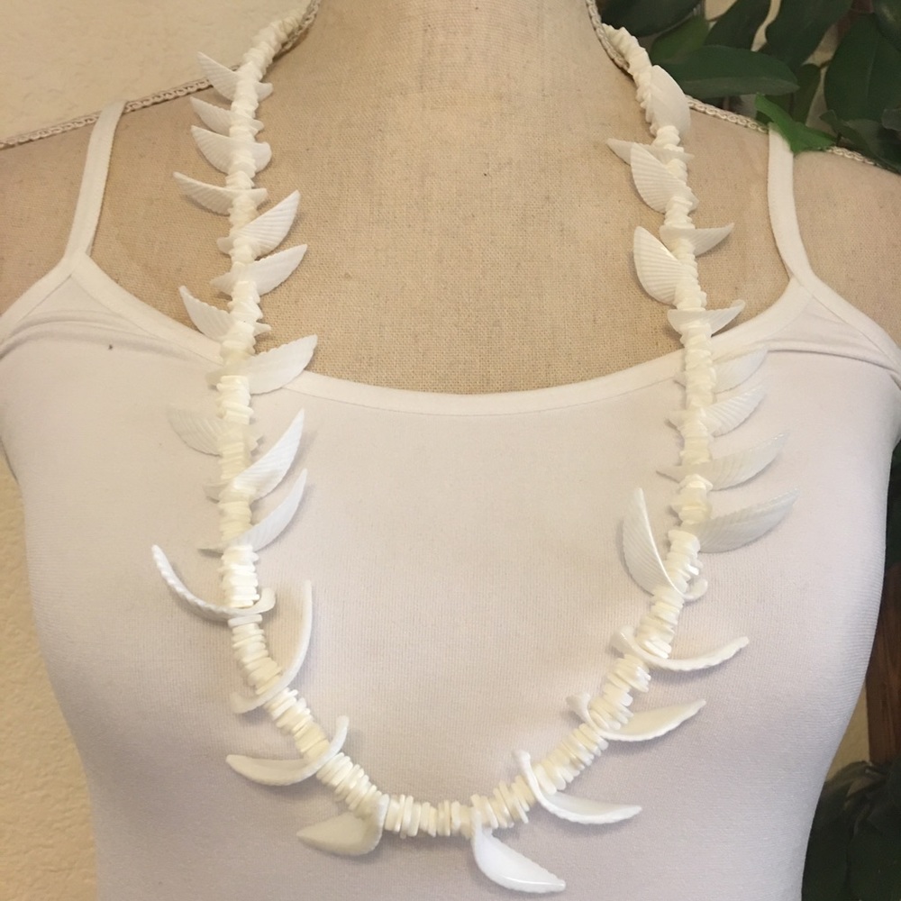 Vintage natural shell long length necklace